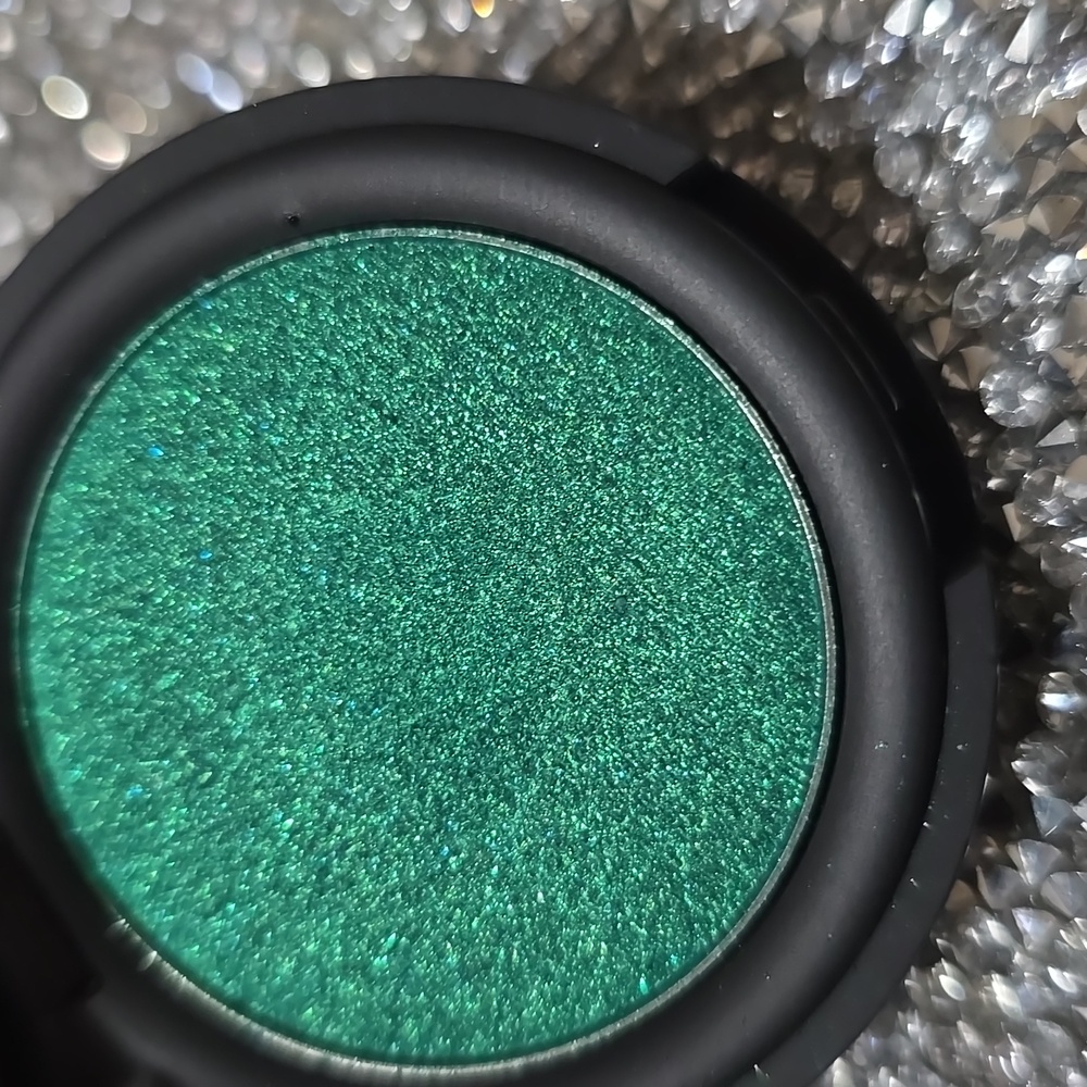 🧚♀️IGGY Kat Von D DISCONTINUED Metal Crush Eyeshadow NWOBox - Picture 6 of 6